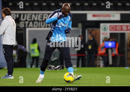 Udine, Italie. 14 décembre 2024. Se réchauffe avant le match de football Serie A entre Udinese et Napoli au stade Bluenergy à Udine, dans le nord-est de l'Italie - samedi 14 décembre 2024 sport - football (photo par Andrea Bressanutti/Lapresse) crédit : LaPresse/Alamy Live News Banque D'Images