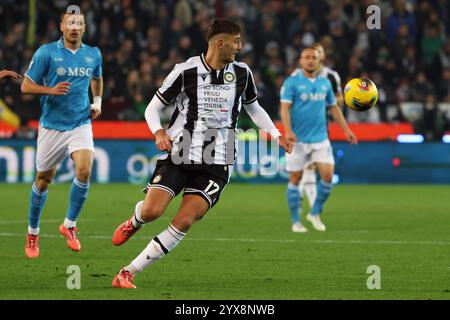 Udine, Italie. 14 décembre 2024. Lorenzo Lucca d'Udinese lors du match de Serie A entre Udinese et Napoli au stade Bluenergy d'Udine, dans le nord-est de l'Italie - samedi 14 décembre 2024 sport - football (photo par Andrea Bressanutti/Lapresse) crédit : LaPresse/Alamy Live News Banque D'Images