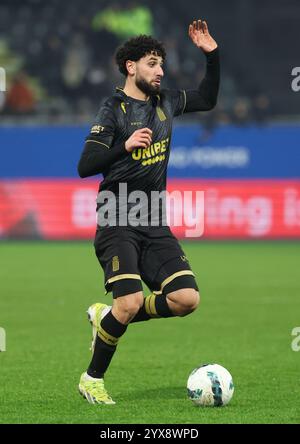 Leuven, Belgique. 14 décembre 2024. Aiham Ousou de Charleroi photographié en action lors d'un match de football entre Oud-Heverlee Louvain et le Sporting Charleroi, samedi 14 décembre 2024 à Louvain, le jour 18 de la saison 2024-2025 de la première division du championnat belge 'Jupiler Pro League'. BELGA PHOTO VIRGINIE LEFOUR crédit : Belga News Agency/Alamy Live News Banque D'Images