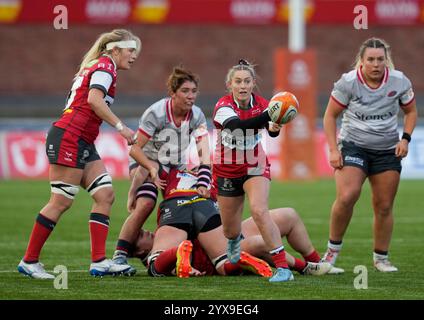 Gloucester, Royaume-Uni, 14 déc. 2024 Natasha Hunt of Gloucester Hartpury (C) lors de la Premiership Womens Rugby Gloucester Hartpury v Saracens at Kingsholm Stadium Gloucester Royaume-Uni le 14 décembre 2024 Graham Glendinning / Alamy Live News Banque D'Images