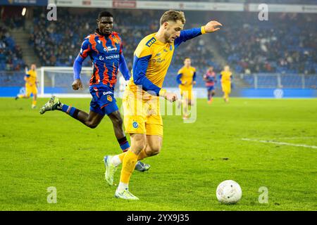 Bâle, Suisse. 14 décembre 2024. Bâle, Suisse, 14 décembre 2024 : Giotto Morandi (10 GCZ) lors du match de Super League entre le FC Basel 1893 et le Grasshopper Club Zurich au Jakob-Park à Bâle, Suisse. Philipp Kresnik (Philipp Kresnik/SPP) crédit : SPP Sport Press photo. /Alamy Live News Banque D'Images