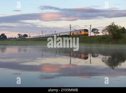 21/06/2024 Calthwaite (nord de Penrith, Cumbria) 92043 Andy Withers 50 ans de service 1S26 2350 London Euston à Glasgow Central et Edinburgh Banque D'Images