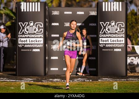 Ayanna Hickey se classe 30e dans la course féminine en 18:52,4 lors des Championnats de ski de fond Foot Locker à Morley Field, samedi 14 décembre 2024, à San Diego, Calif (Thomas Fernandez/image du sport) Banque D'Images