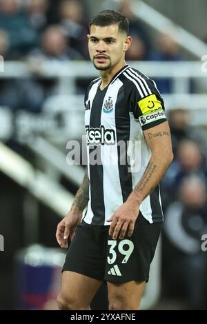 Newcastle, Royaume-Uni. 15 décembre 2024. Bruno Guimarães de Newcastle United lors du match de premier League Newcastle United vs Leicester City au salon James's Park, Newcastle, Royaume-Uni, le 14 décembre 2024 (photo Mark Cosgrove/News images) à Newcastle, Royaume-Uni le 15/12/2024. (Photo de Mark Cosgrove/News images/SIPA USA) crédit : SIPA USA/Alamy Live News Banque D'Images