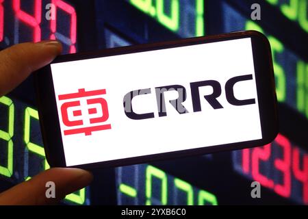 Pologne. 14 décembre 2024. Dans cette illustration photo, le logo de la société CRRC est affiché sur un écran de smartphone. Crédit : SOPA images Limited/Alamy Live News Banque D'Images