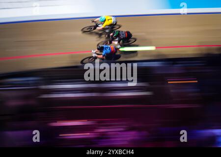 Rotterdam, pays-Bas. 15 décembre 2024. Rotterdam - WielerZesdaagse lors du WielerZesdaagse Rotterdam à Ahoy Rotterdam le 15 décembre 2024 à Rotterdam, pays-Bas. (Parallax Pictures/Yannick Verhoeven) crédit : Yannick Verhoeven/Alamy Live News Banque D'Images