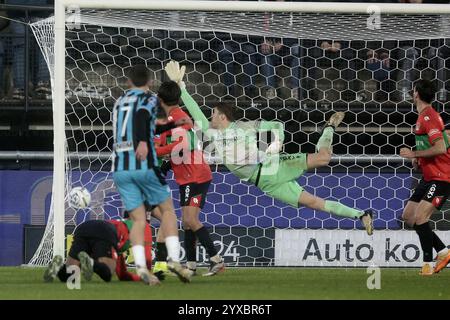 NIMÈGUE - Pelle Clément du Sparta Rotterdam fait le 0-1 lors du match Néerlandais Eredivisie entre N.E.C Nimègue et Sparta Rotterdam au de Goffert le 15 décembre 2024 à Nimègue, pays-Bas. ANP JEROEN PUTMANS Banque D'Images