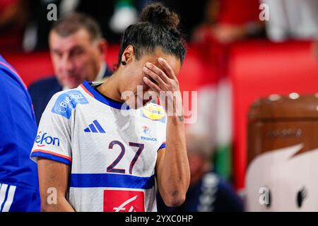 Vienne, Autriche 20241215. La française Estelle Nze Minko après avoir perdu la finale de la médaille de bronze du Championnat d'Europe de handball féminin entre la France et la Hongrie en Stadthalle de Wiener. Photo : Beate Oma Dahle / NTB Banque D'Images