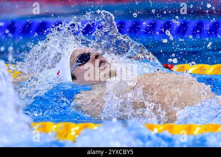 Budapest, Hongrie. 15 décembre 2024. Hubert Kos, hongrois, participe à la finale féminine du 200 m dos lors des Championnats du monde de natation aquatique 2024 en courte distance à la Duna Arena de Budapest (Hongrie), le 15 décembre 2024. Hubert Kos s'est classé premier en remportant la médaille d'or. Crédit : Insidefoto di andrea staccioli/Alamy Live News Banque D'Images