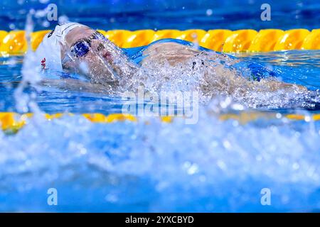 Budapest, Hongrie. 15 décembre 2024. Hubert Kos, hongrois, participe à la finale féminine du 200 m dos lors des Championnats du monde de natation aquatique 2024 en courte distance à la Duna Arena de Budapest (Hongrie), le 15 décembre 2024. Hubert Kos s'est classé premier en remportant la médaille d'or. Crédit : Insidefoto di andrea staccioli/Alamy Live News Banque D'Images