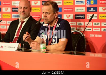 Vienne, Autriche. 15 décembre 2024. VIENNE, AUTRICHE - 15 DÉCEMBRE : l'entraîneur-chef Thorir Hergeirsson, de Norvège, lors de la conférence de presse de l'EHF EURO 2024 Womens au Wiener Stadthalle le le 15 décembre 2024 à Vienne, Autriche.241215 SEPA 38 043 - 20241215 PD11851 crédit : APA-PictureDesk/Alamy Live News Banque D'Images