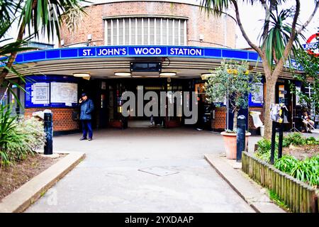 Station de métro St Johns Wood, St Johns Wood, Londres, Angleterre Banque D'Images
