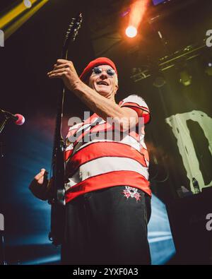 4 décembre 2024 - Newcastle, Royaume-Uni : The Damned se produisent au NX à Newcastle à la date d'ouverture de leur tournée britannique. Banque D'Images