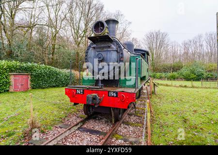 Dubs 'A' Class 4-8-2 locomotive-citerne SAR No 196 train à vapeur à Mizens Railway, un chemin de fer miniature à Knaphill, Woking, Surrey dans le sud-est de l'Angleterre Banque D'Images