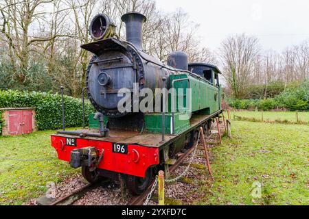 Dubs 'A' Class 4-8-2 locomotive-citerne SAR No 196 train à vapeur à Mizens Railway, un chemin de fer miniature à Knaphill, Woking, Surrey dans le sud-est de l'Angleterre Banque D'Images