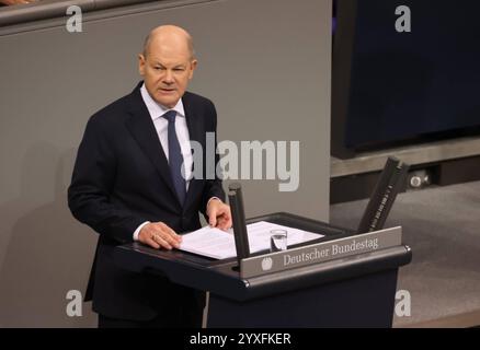 Bundestag Bundeskanzler 16.12.2024, Allemagne, Berlin, Deutscher Bundestag, 20. Wahlperiode, 205 Sitzung , Bundeskanzler Olaf Scholz stellt die Vertrauensfrage im Parlament, Portrasit, Gesicht, Mimik Berlin Berlin Allemagne *** Bundestag chancelier fédéral 16 12 2024, Allemagne, Berlin, Bundestag allemand, 20 législature, session 205, le chancelier fédéral Olaf Scholz pose la question de la confiance dans le parlement, Portrasit, visage, expression faciale Berlin Berlin Allemagne Banque D'Images