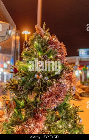 Bas de Noël arbre, et décorations Banque D'Images