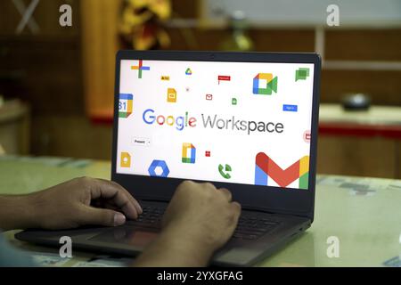 Google Workspace, une collection d'outils, de logiciels et de produits de cloud computing, de productivité et de collaboration de Google. Banque D'Images