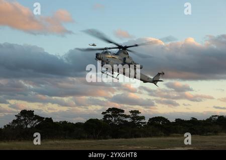 UN U. Hélicoptère S Marine corps AH-1Z Viper affecté au Marine Medium Tiltrotor Squadron 262 (rein.), 31st Marine Expeditionary Unit, part du R. Banque D'Images