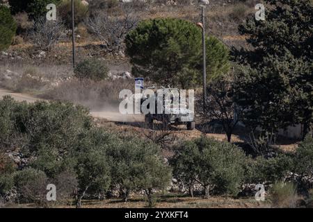 Mashdal Shams, tel Aviv, Israël. 16 décembre 2024. Les troupes israéliennes sont aperçues près de la zone tampon sur les hauteurs du Golan le 15 décembre. Un territoire syrien actuellement occulté par Israël. (Crédit image : © Gaby Schuetze/ZUMA Press Wire) USAGE ÉDITORIAL SEULEMENT! Non destiné à UN USAGE commercial ! Banque D'Images