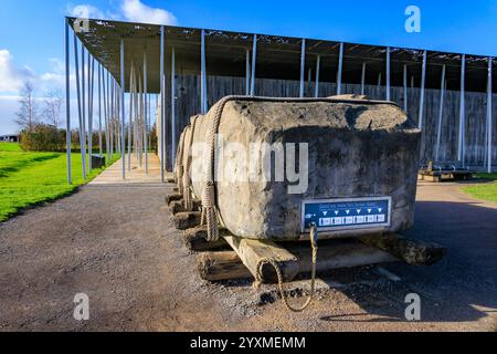 Exemple de la façon dont le cercle de pierres Sarcen pierres ont été transportées à Stonehenge sur la plaine de Salisbury, maintenant un monument antique classé, Wiltshire, Angleterre Banque D'Images