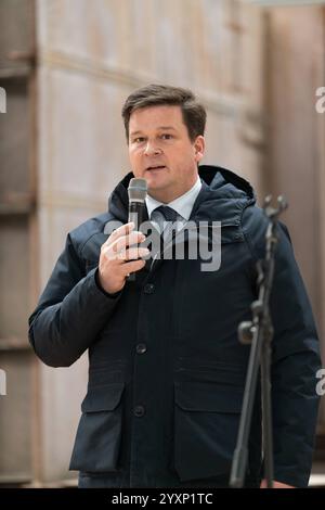 Insolvenzanwalt Christoph Morgen ist jetzt Vorstandsvorsitzender der Klimastiftung Mecklenburg-Vorpommern. Archivfoto, Insolvenzverwalter Christoph Morgen in den MV Werften. Pressekonferenz AM 1.03.22 Klimastiftung Mecklenburg-Vorpommern *** avocat en insolvabilité Christoph Morgen est maintenant président du conseil d'administration de la Climate Foundation Mecklenburg-Vorpommern Archive photo, administrateur en insolvabilité Christoph Morgen à la MV Werften Conférence de presse le 1 03 22 Climate Foundation Mecklenburg-Vorpommern 20220301-DSC 8171 Banque D'Images