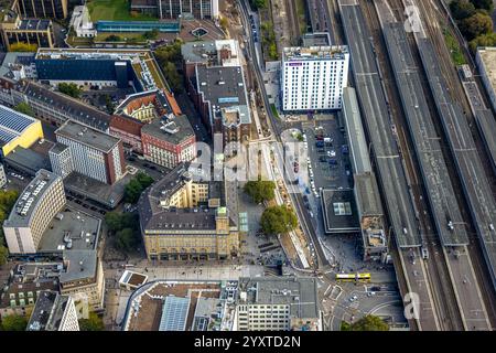 Vue aérienne, gare centrale avec premier Inn Essen City Centre Hotel, chantier Willy-Brandt-Platz et Select Hotel Handelshof, Z. piétonne Banque D'Images