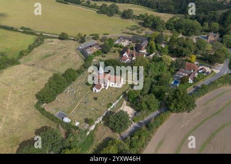 Vue aérienne de Mary the Virgin Church, Silchester, Bucks, Royaume-Uni. Banque D'Images