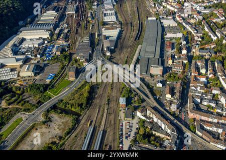 Vue aérienne, pont de l'autoroute fédérale B54 Eckeseyer Straße sur les voies ferrées et la gare de jonction contournement, Altenhagen, Hagen, région de la Ruhr, Rhénanie du Nord-O. Banque D'Images