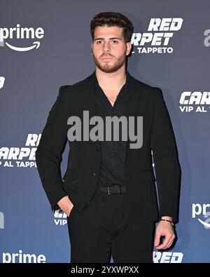 Milan, Italie. 17 décembre 2024. Milan, tapis rouge VIP sur le tapis. Sur la photo : Calise Credit : Independent photo Agency/Alamy Live News Banque D'Images