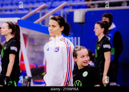 Lyon, France. 17 décembre 2024. Dzsenifer Marozsan (10 Olympique Lyonnais) lors du match de l'UEFA Women's Champions League entre l'Olympique Lyonnais et le VfL Wolfsburg au Groupama Stadium de Lyon. (Pauline FIGUET/SPP) crédit : SPP Sport Press photo. /Alamy Live News Banque D'Images