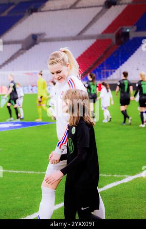Lyon, France. 17 décembre 2024. Ada Hegerberg (14 Olympique Lyonnais) lors du match de l'UEFA Women's Champions League entre l'Olympique Lyonnais et le VfL Wolfsburg au Groupama Stadium de Lyon. (Pauline FIGUET/SPP) crédit : SPP Sport Press photo. /Alamy Live News Banque D'Images