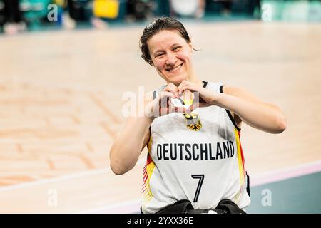 PARIS, FRANKREICH 02. Septembre - Rollstuhlbasketball Deutschland - Niederlande Damen, Paris 2024 Paralympics AM 02.09.2024 in der Bercy Arena in Paris Frankreich. Anne Patzwald (Allemagne, 7) Banque D'Images