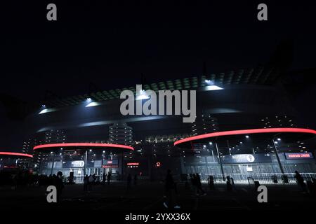 Milan, Italien. 15 décembre 2024. Vue générale à l'extérieur du stade pendant le match de football Serie A 2024/25 entre l'AC Milan et le CFC de Gênes au stade San Siro crédit : dpa/Alamy Live News Banque D'Images