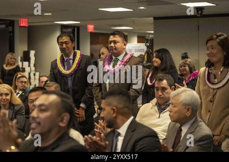 Alejandro Mayorkas, Secrétaire du Département de la sécurité intérieure (DHS), remet les prix du Secrétaire aux employés du DHS à l'EY Plaza à Los Angeles, Californie, les 26 septembre 2024 et 89. Banque D'Images