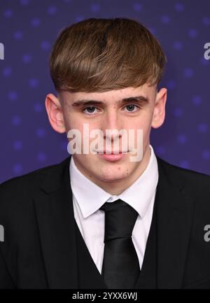 Salford, Royaume-Uni. 17 décembre 2024. Rhys Darbey arrive au BBC Sports Personality of the Year 2024, MediaCityUK. Crédit : Doug Peters/EMPICS/Alamy Live News Banque D'Images