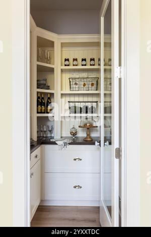 Garde-manger de cuisine de plain-pied Banque D'Images