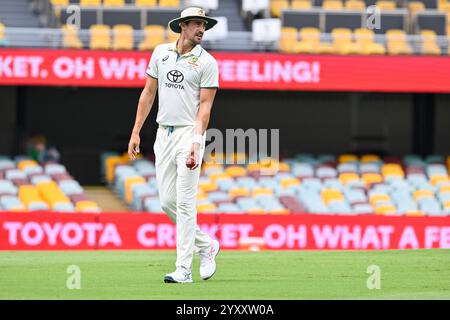Le Gabba, Brisbane, Australie. 18 décembre 2024. International test Cricket, Australie contre Inde 3e jour de test 5 ; Mitchell Starc d'Australie le 5e jour crédit : action plus Sports/Alamy Live News Banque D'Images