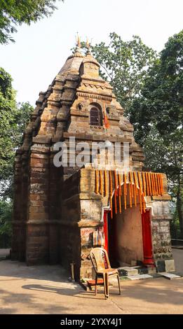 Temple Rarheshwar Mahadev, monument du XIIe siècle de la dynastie Rarh construit par le roi Ballal Sen, Durgapur, Pashchim Bardhaman, Bengale occidental, Inde. Banque D'Images