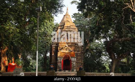 Temple Rarheshwar Mahadev, monument du XIIe siècle de la dynastie Rarh construit par le roi Ballal Sen, Durgapur, Pashchim Bardhaman, Bengale occidental, Inde. Banque D'Images