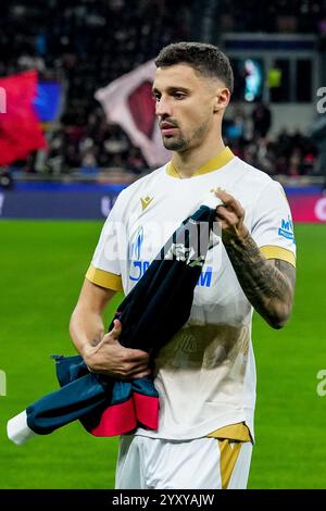 Milan, Italie. 11 décembre 2024. Rade Krunic de Red Star lors du match de football de l'UEFA Champions League entre l'AC Milan et Crvena Zvezda au stade San Siro de Milan, dans le nord de l'Italie - mercredi 11 décembre 2024. Sport - Soccer . (Photo de Spada/LaPresse) crédit : LaPresse/Alamy Live News Banque D'Images