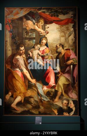 Urbino, Italie - 12 septembre 2024 : Vierge et enfant, Saints Simon et Judas Thaddeus et Donnors connus comme Vierge de St Simon par Federico Barocci, huile sur Banque D'Images