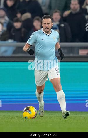Rome, Italie. 16 décembre 2024. Pedro du SS Lazio lors du match de Serie A Enilive entre le SS Lazio et le FC Internazionale au Stadio Olimpico le 16 décembre 2024 à Rome, Italie. Crédit : Giuseppe Maffia/Alamy Live News Banque D'Images