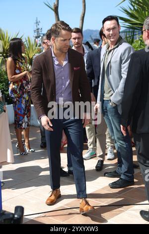 L'acteur Ryan Reynolds assiste à la photocall de 'captives' lors du 67e Festival International du film de Cannes au Palais des Festivals de Cannes, France, le 16 mai 2014 Banque D'Images