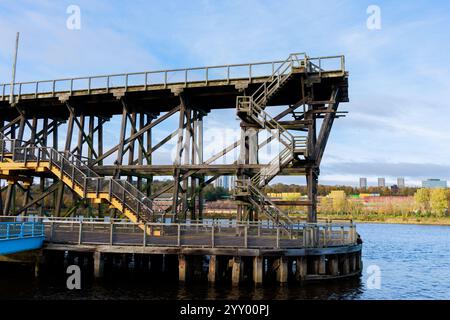 Gateshead UK : 29 octobre 2024 : Dunston Staiths sur la rivière Tyne par un jour ensoleillé d'automne Banque D'Images