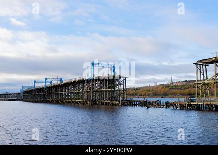 Gateshead UK : 29 octobre 2024 : Dunston Staiths sur la rivière Tyne par un jour ensoleillé d'automne Banque D'Images