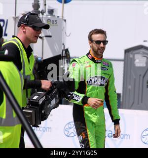 Newton Iowa, États-Unis - 22 juin 2013 : IndyCar Iowa Corn 250, Iowa Speedway, entraînements et qualifications. James Hinchcliffe Toronto GoDaddy, a suivi Banque D'Images