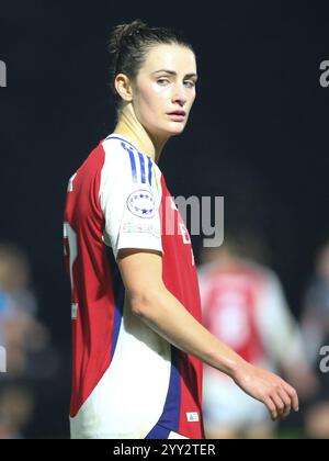 Borehamwood, Royaume-Uni. 18 décembre 2024. Emily Fox d'Arsenal lors du match de la Ligue des Champions féminine de l'UEFA entre Arsenal et le Bayern München au Meadow Park . Crédit : Jay Patel/Alamy Live News Banque D'Images