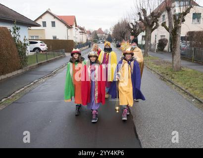 les caroleurs de noël chantent au nouvel an et au-delà, les caroleurs de noël chantent au nouvel an Banque D'Images