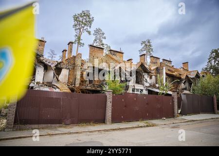 Bâtiment résidentiel détruit après le bombardement en Ukraine Banque D'Images